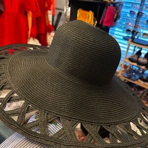 Elegant Black Wide-Brim Hat